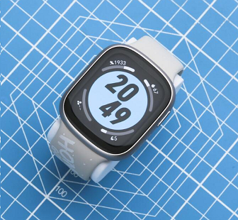 Honor Watch4 از شارژ پین Pogo استفاده کنید